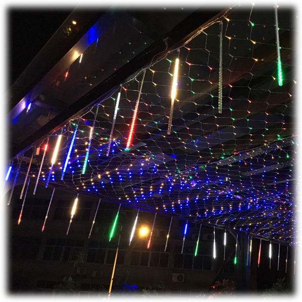 SideDeal Hakol 144 LEDs Solar Meteor Shower Rain Lights