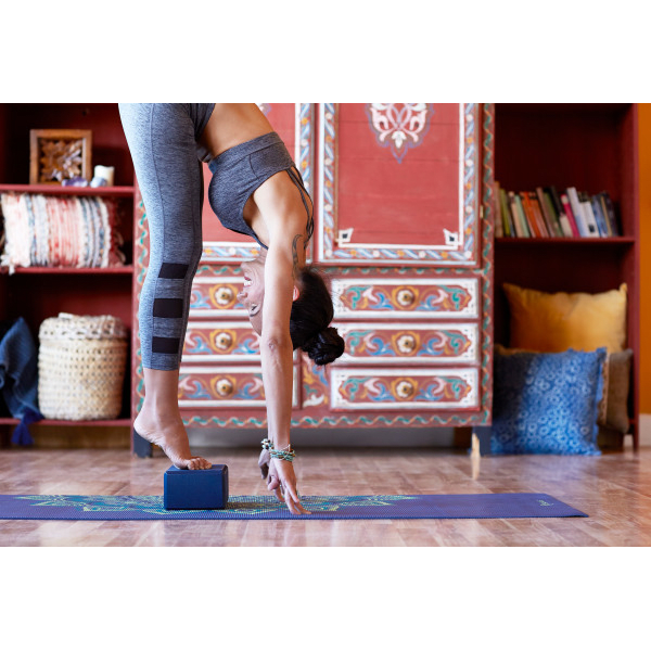 Gaiam Exclusive 5Piece Yoga Set