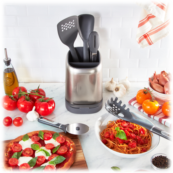 Oxo, Kitchen, Oxo Calphalon O Cedar Kitchen Gadgets