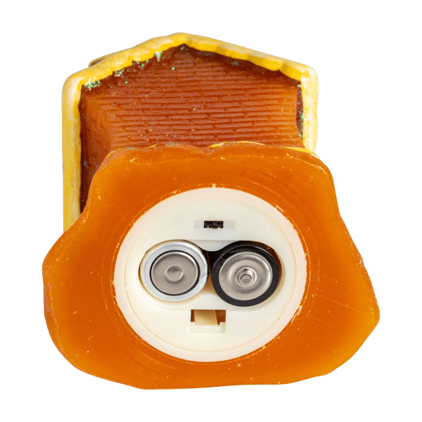 SideDeal Unmatched 6" 3D Flame Christmas Cottage Candle