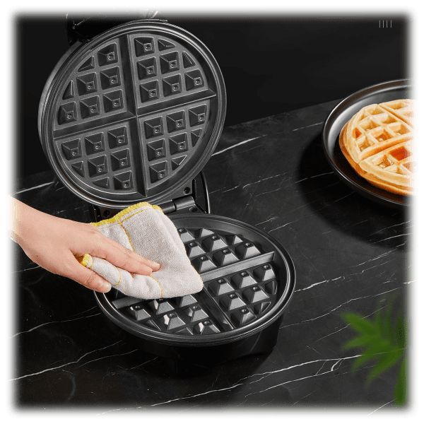SideDeal AICOOK Medium Belgian Waffle Maker