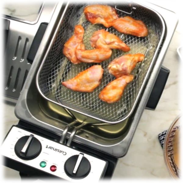 SideDeal: Cuisinart 2-Quart Digital Deep Fryer