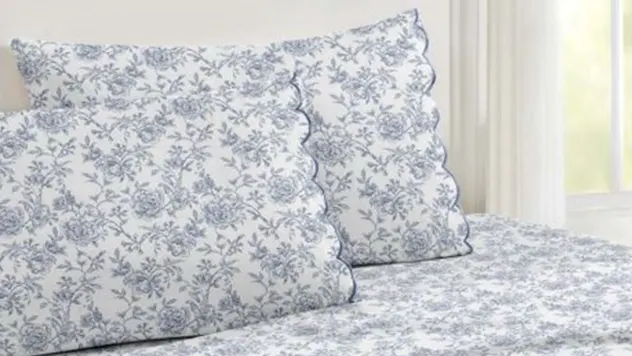 Blossom Valley Luxury 6-Piece Microfiber Sheet Set with Elegant Scalloped Edge