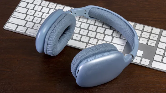 Lifestyle Advanced Airstream X High Definition Wireless Over Ear Headphones