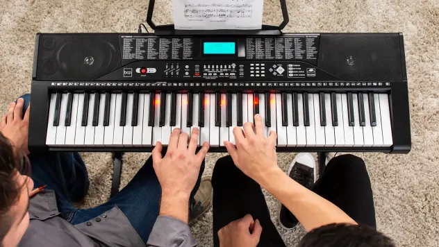 The Portable Electronic Keyboard Set for Beginners