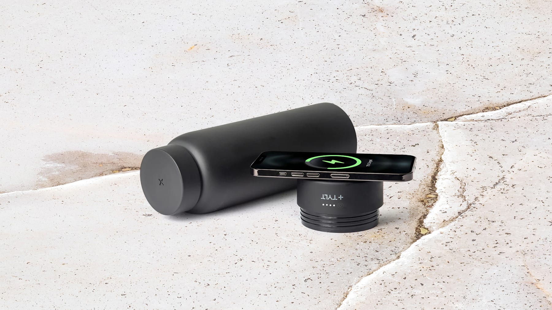 TYLT 24oz Insulated Bottle with 5700mAh Wireless Power Bank