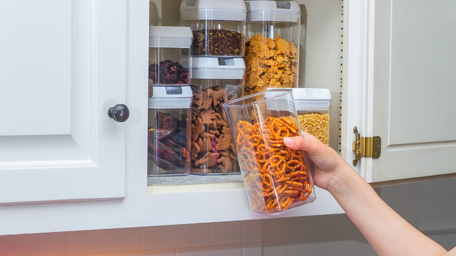 Cheer Collection 7-Piece Airtight Food Storage Containers