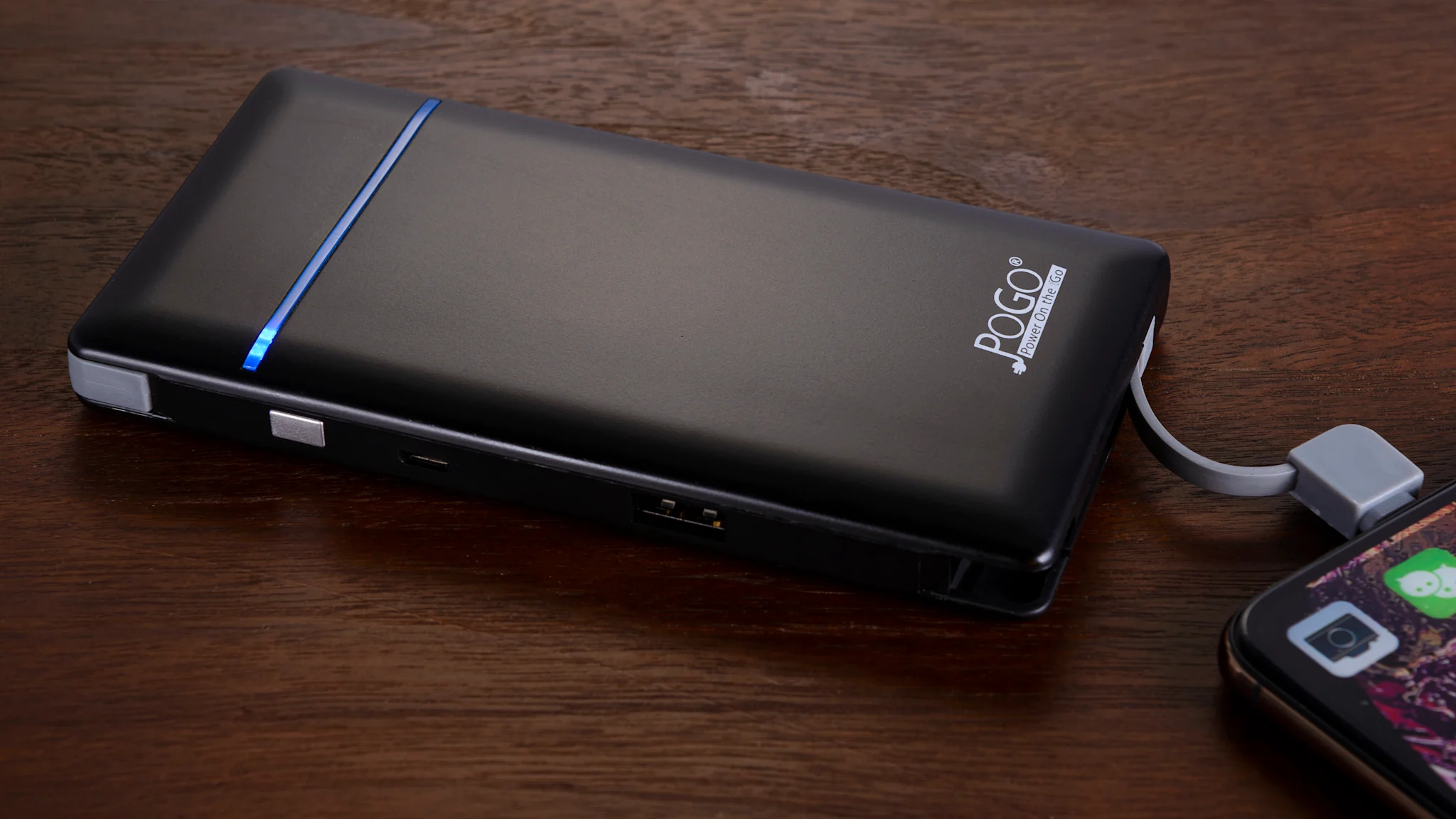 Pogo Batería Externa de 10,000mAh con Doble Cable