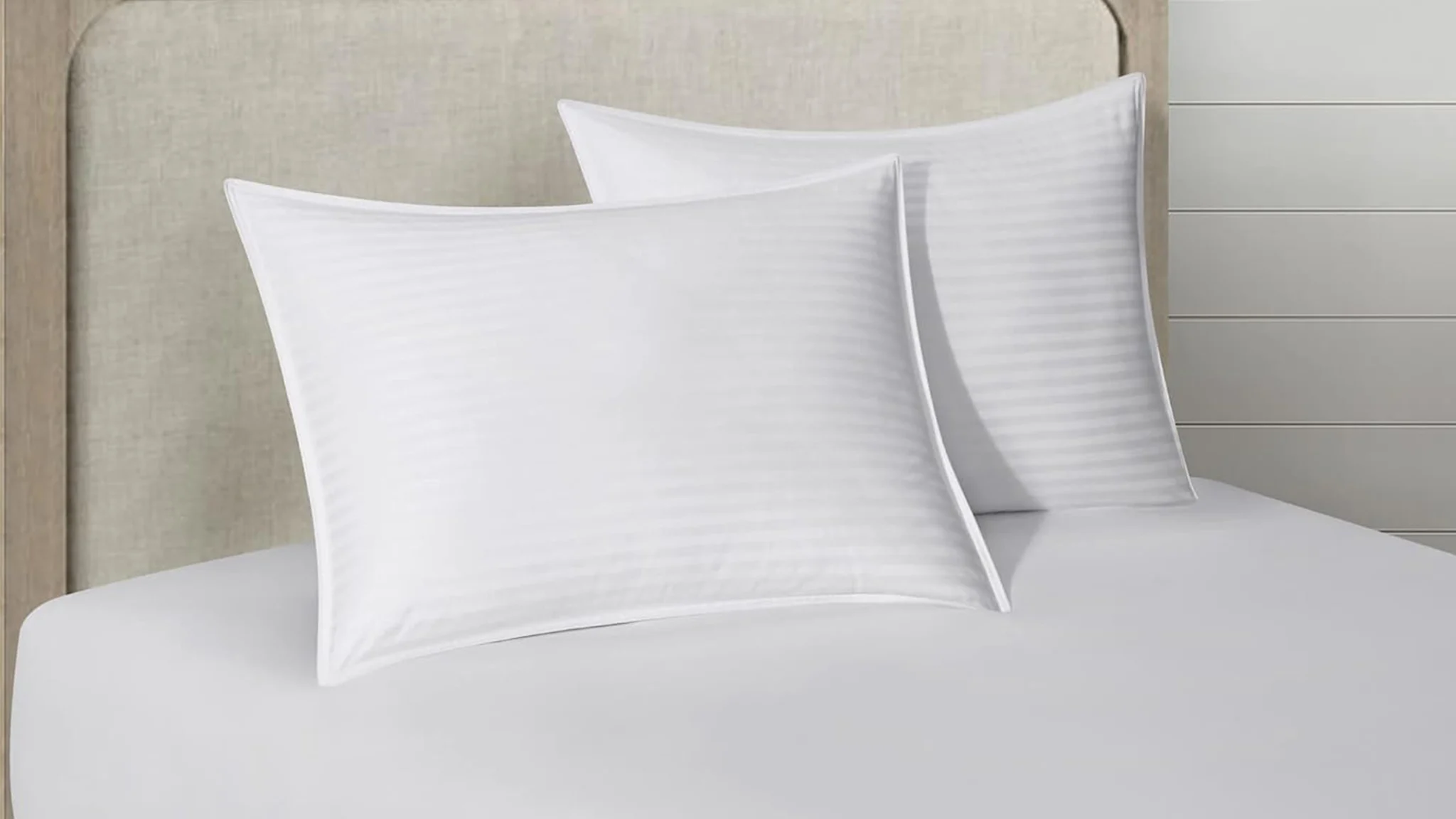 Paquete de 2: Almohadas hipoalergénicas para cama de la colección Hotel de New York & Company