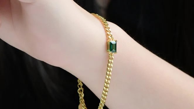The Pop of Green Bracelet