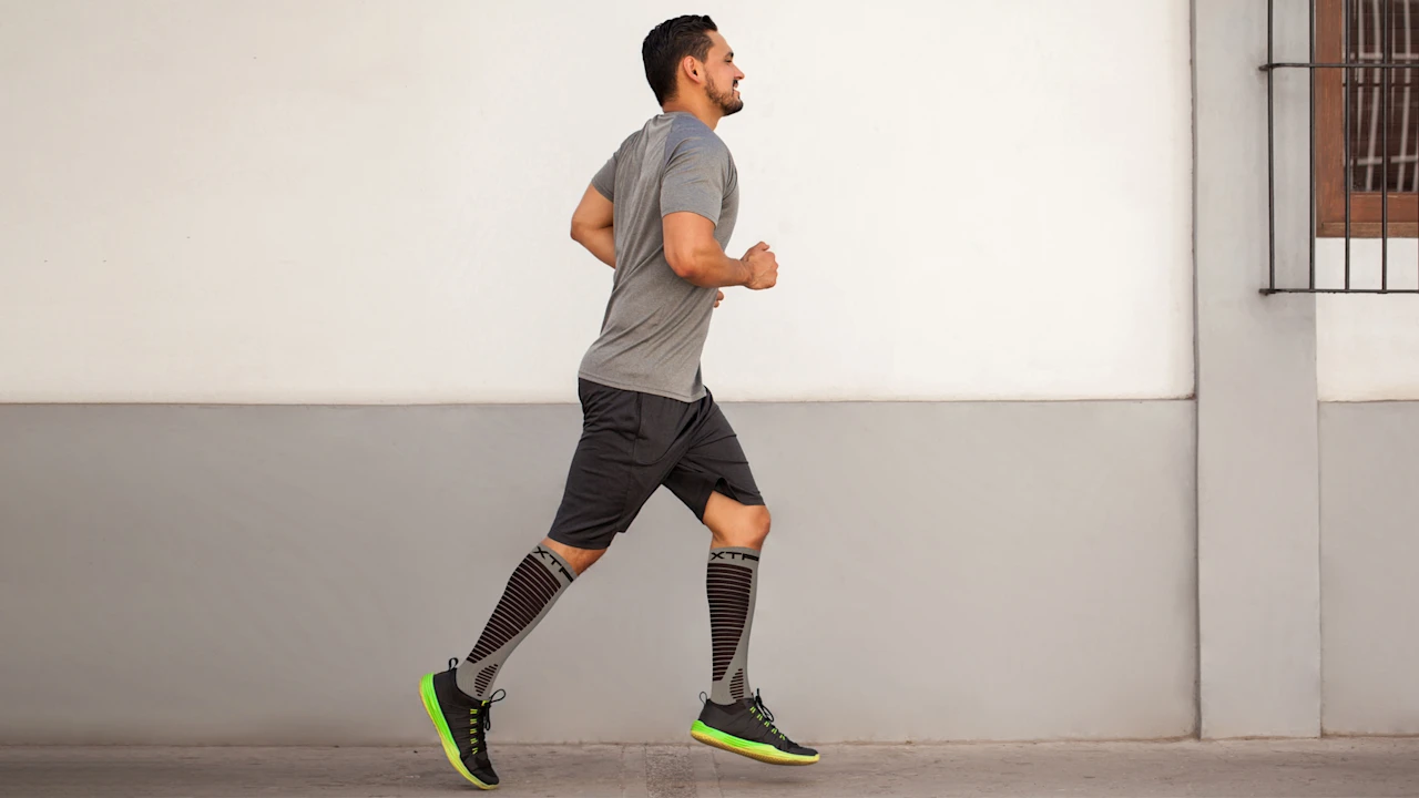 6-Pack: Extreme Fit Copper-Infused Targeted Knee-High Compression Socks