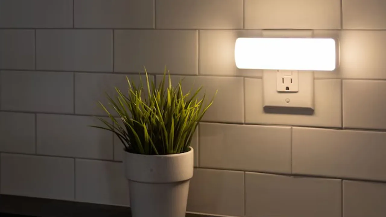 4-Pack: Enbrighten LED Night Lights
