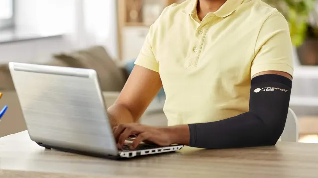 The Pair of Arm Recovery Compression Sleeves