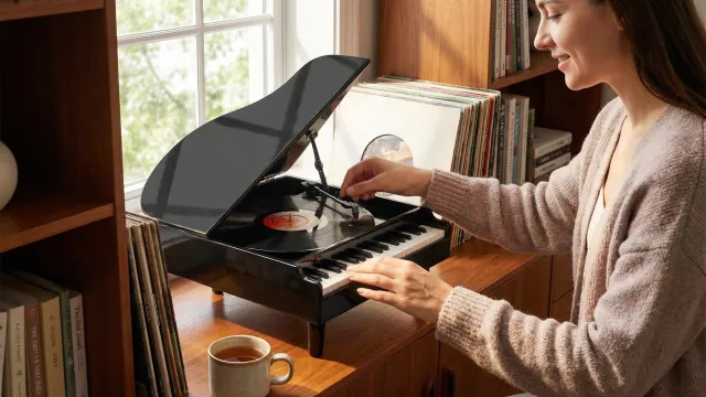 The Piano Lover's Turntable