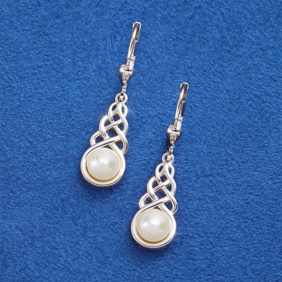 The Celtic Knot Pearl Earrings