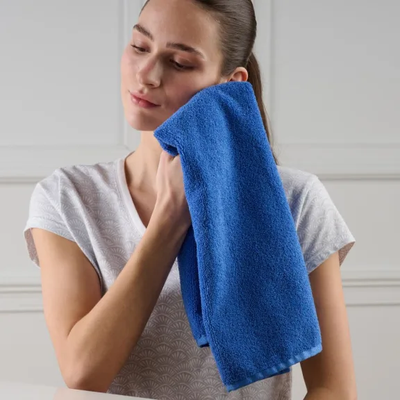 The Bleach Safe Ultrasoft Makeup Towel