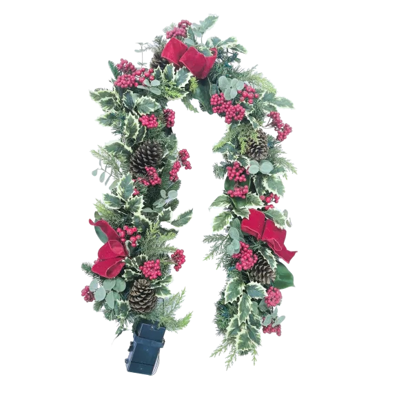6' Cordless Winter Holly & Berries Garland
