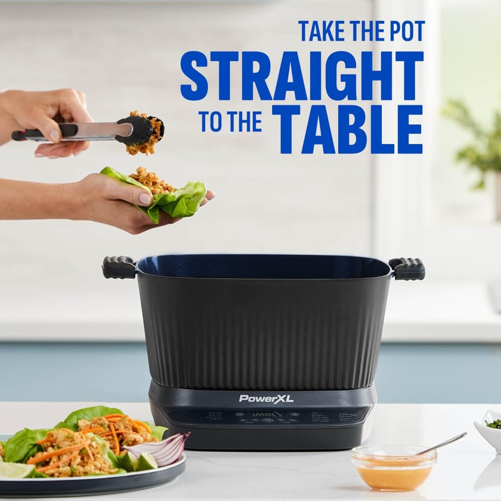 Ceramic non-stick pot with silicone handles is easy to move and clean