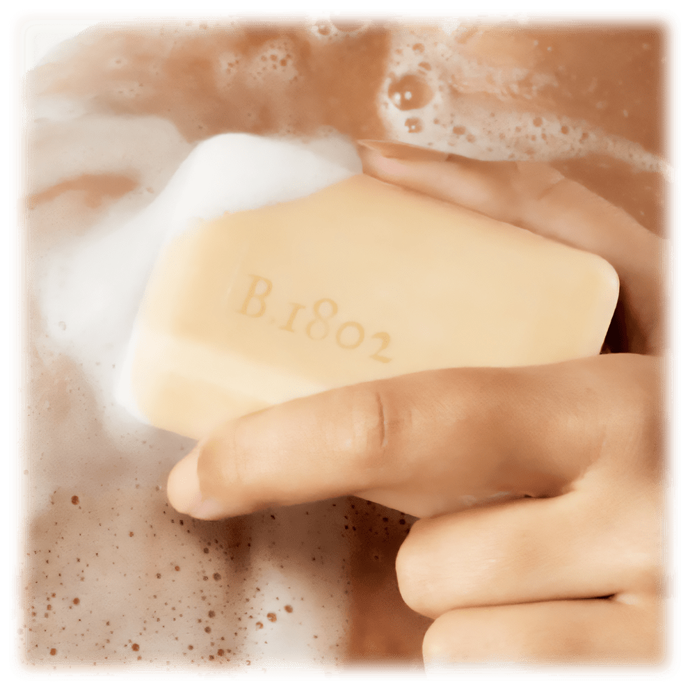 Ultra-hydrating and foamy soap infused with goat milk prebiotic