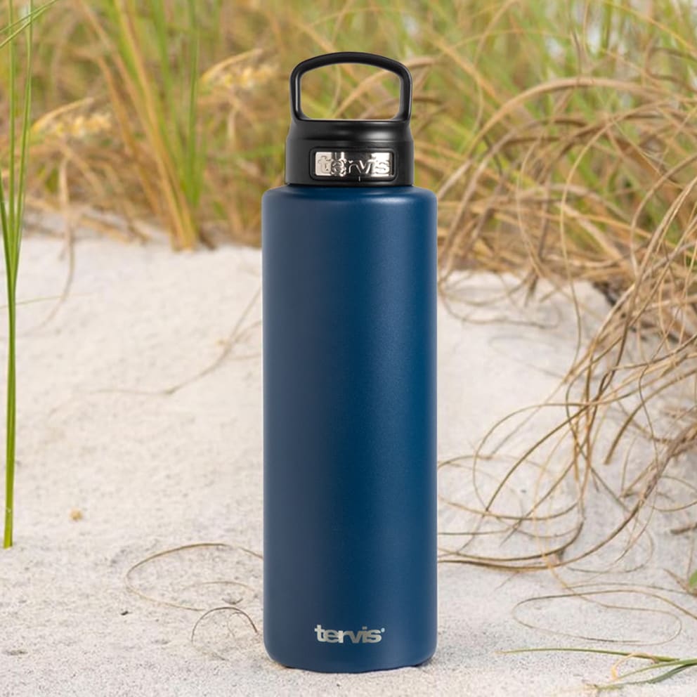 Triple-insulated to keep drinks cold up to 84 hours