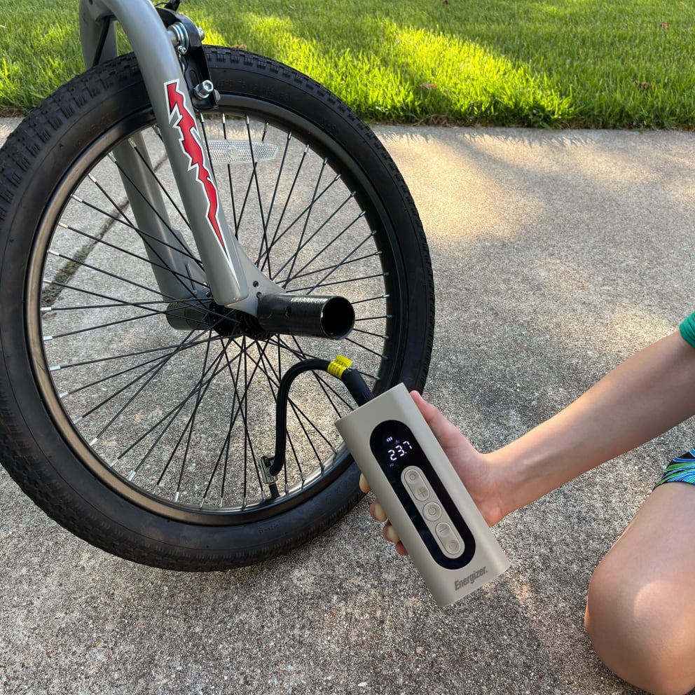 Four presets pressure modes for car, motorcycle, bicycle, and sports balls