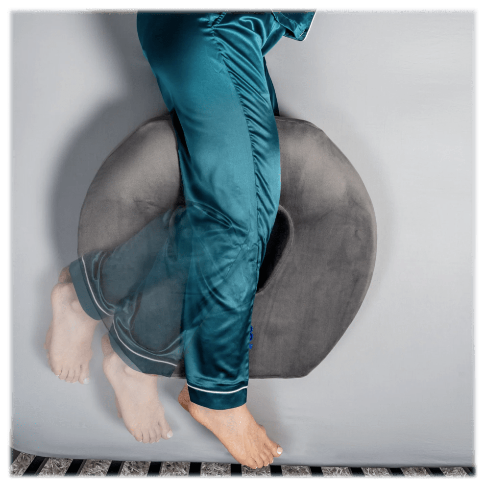 The unique design allows a full range of motion for your legs, while still keeping hips and knees in alignment