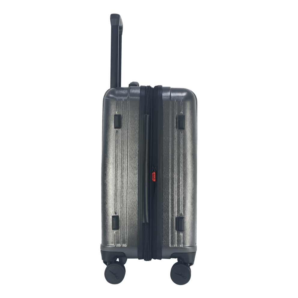 Expandable case for extra packing room