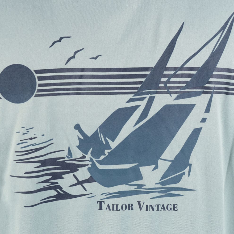 Everyday activewear elevated with bold coastal-inspired artwork