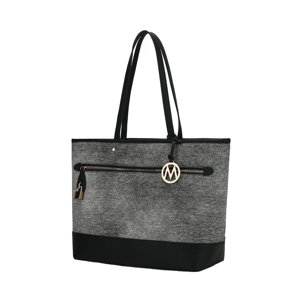  Available in seven colors