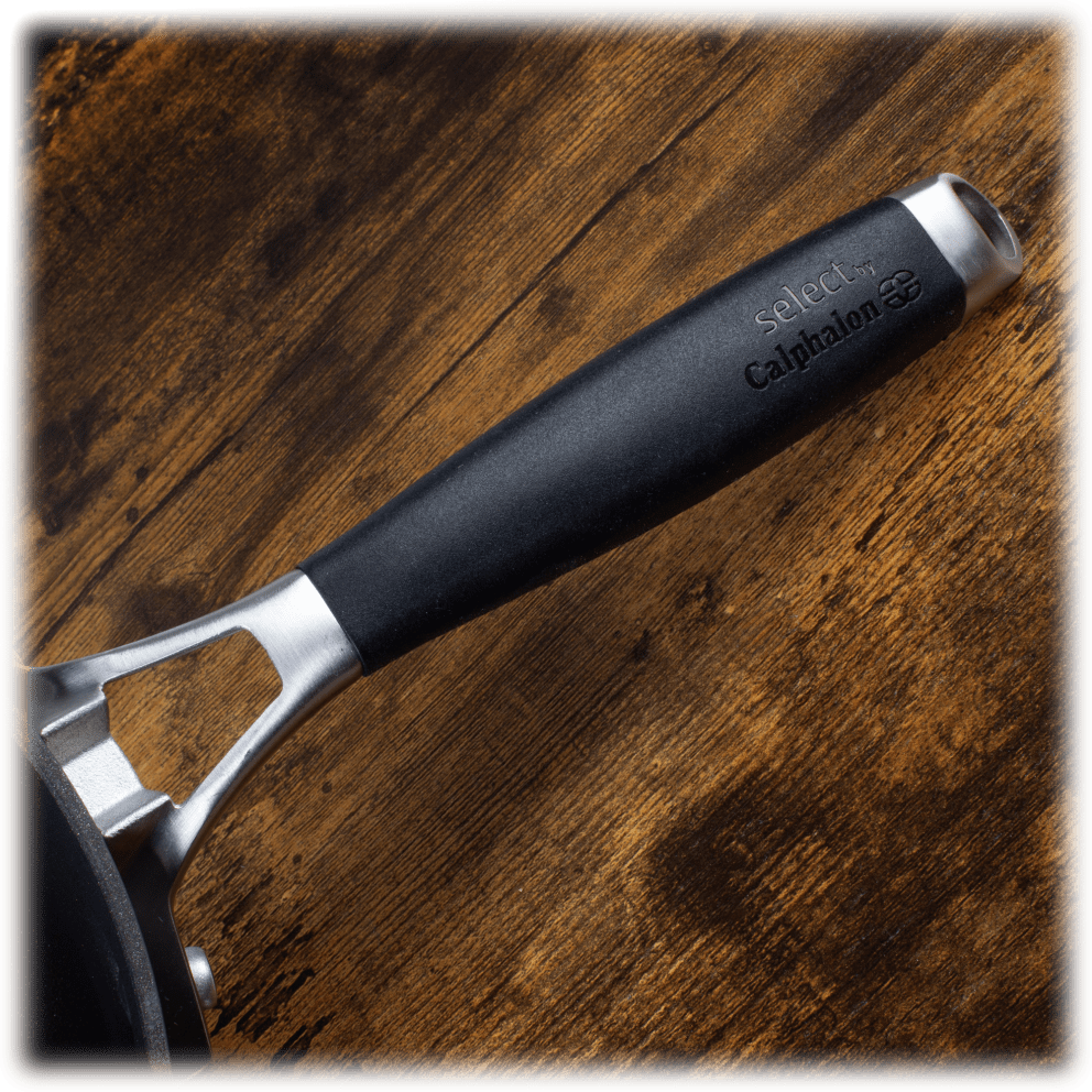 Stay-cool handles keep your food hot without burning your hands