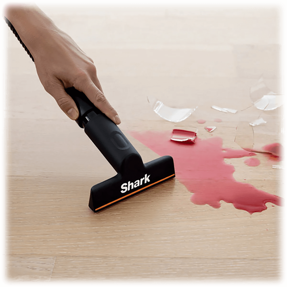 Powerful suction that cleans wet and dry messes