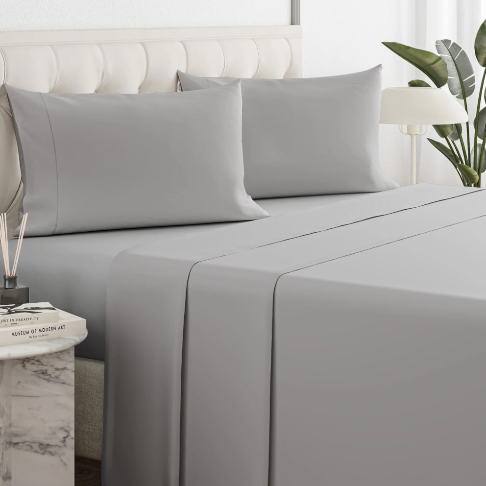  Available in two colors