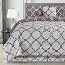 Quatrefoil Grey