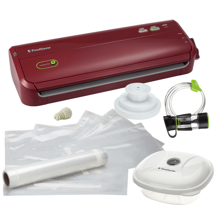 FoodSaver Compact Vacuum Sealer with Expanded Starter Kit