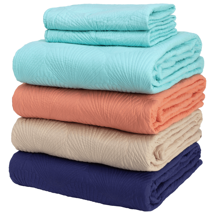 MorningSave Cottage Collection 3Piece Coastal Shell Quilt Set