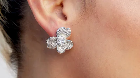 Savvy Cie's Petals, Pearls & Sparkle Sale