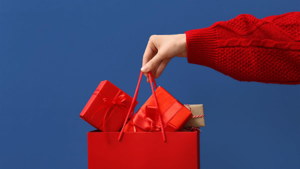 Last Minute Gifts: Deals That Ship Quick!