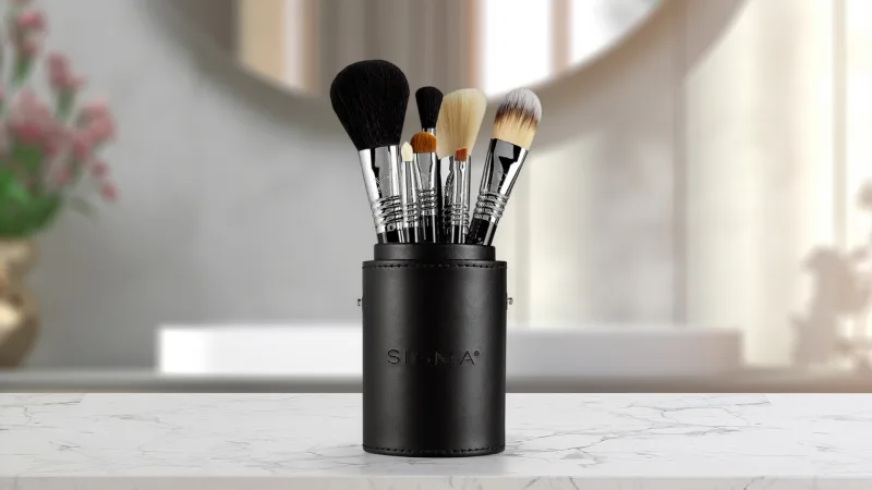 The Essential Travel Makeup Brush Set