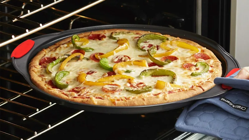Cheer Collection Nonstick Pizza Tray (13")
