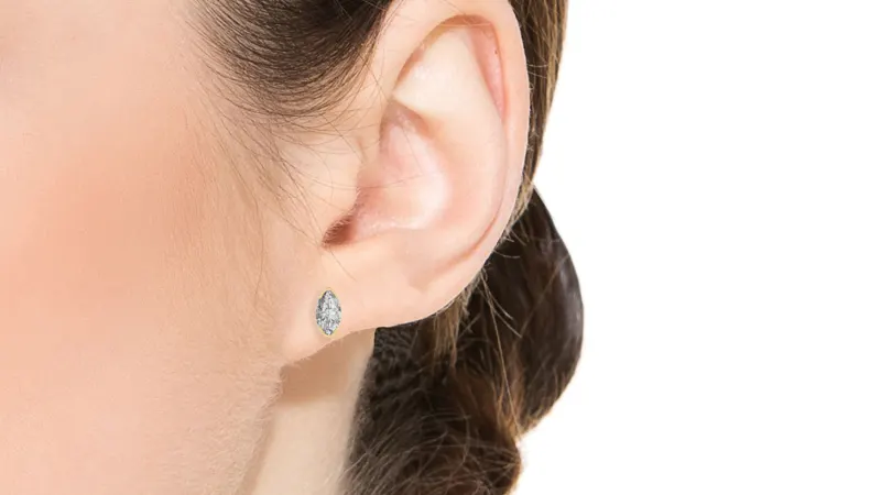 Genevive Aretes de Marquesa Bañados en Oro de 14K
