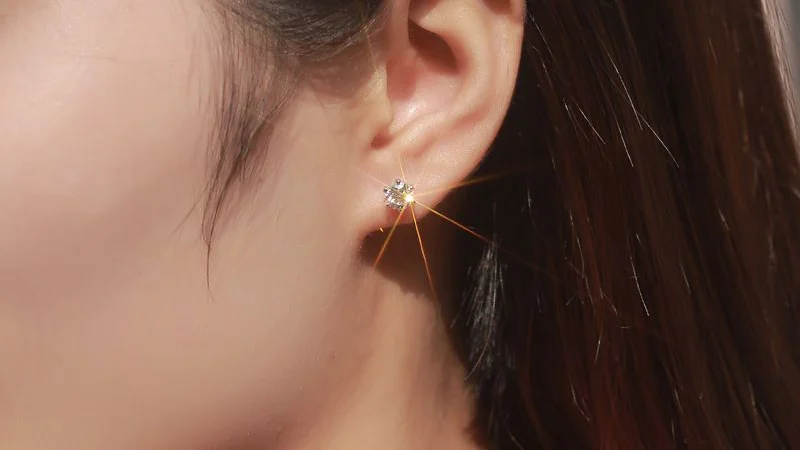 Stella Valentino Pendientes La Roche Solitario Moissanita 0.5 Quilate TW