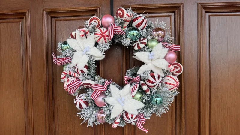 The 26" Cordless Peppermint Frost Wreath