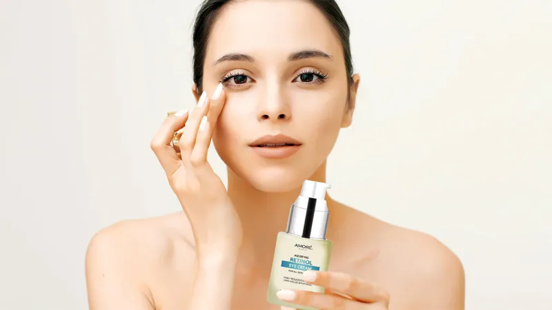 Amore Paris Set de Humectante, Crema para Ojos, Suero Antienvejecimiento 3 en 1