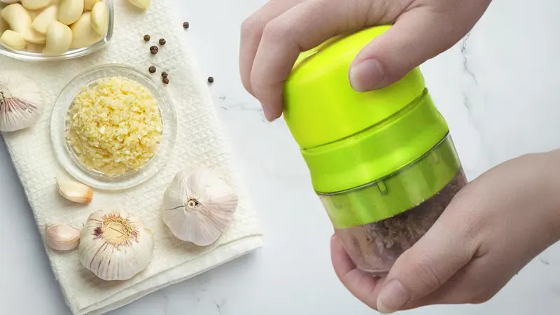Titan Mini Herramienta Manual para Picar Alimentos