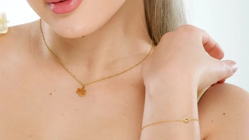 Hollywood Sensation Aretes de Botón con Minipata