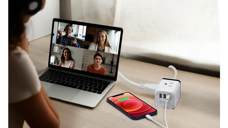 PowerUp Squared Power Strip with 3 Outlet & 3 USB Port