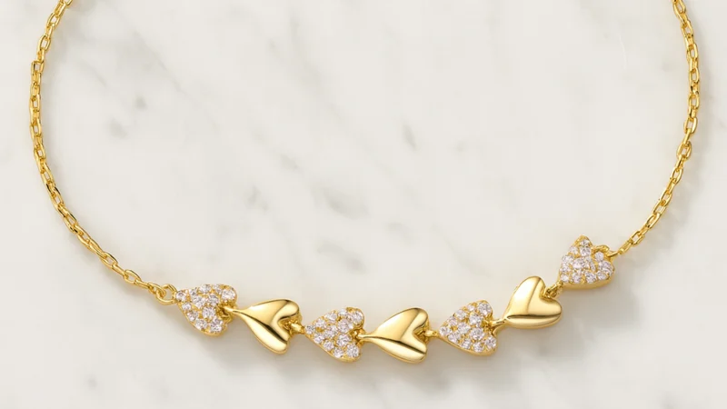 Genevive Pulsera de Corazón Chapada en Oro 14 quilates