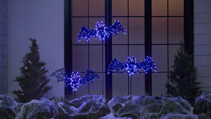 The Animated Telescopic Twinkling Bat