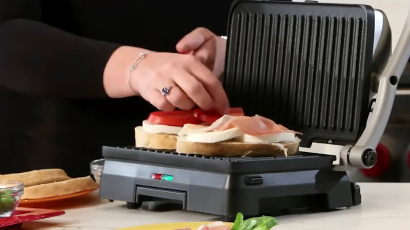 Cuisinart Griddler 3-in-1 Grill & Panini Press