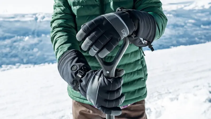 The Full-Gauntlet Heated Glove